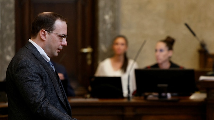 Angeklagt wegen § 207a - Pornografische Darstellungen Minderjähriger: Florian Teichtmeister