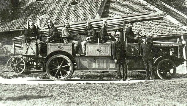 Das war das erste Automobil „Gräf & Stift“ der Berufsfeuerwehr Graz - die Jungfernfahrt sorgte für Proteste. (Bild: Berufsfeuerwehr Graz)