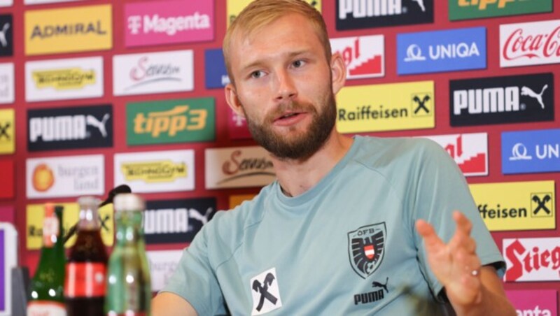 Konrad Laimer führt das ÖFB-Team als Kapitän aufs Feld. (Bild: GEPA pictures)