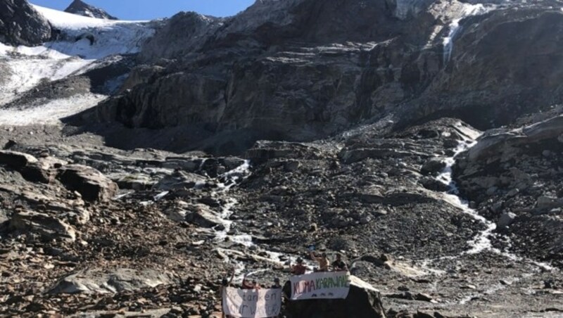 Die Umweltaktivisten machen auf den Klimawandel aufmerksam. (Bild: DAV)