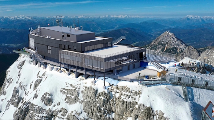So soll die neue Bergstation nach Fertigstellung im Mai 2024 aussehen.