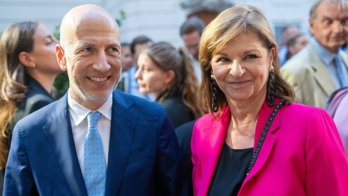 Arbeitsminister Martin Kocher und die Chefin der Wüstenrot-Gruppe, Susanne Riess-Hahn