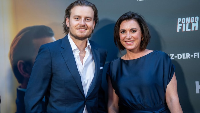 Elisabeth Köstinger und Begleitung