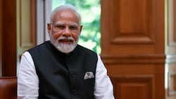 Narendra Modi, der am Sonntag seinen 73. Geburtstag feierte, tritt stets in traditioneller Kleidung auf. (Bild: Associated Press)