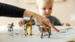 330 Zweijährige werden in Niederösterreich derzeit in Landeskindergärten betreut - doch noch befindet sich das Projekt in den Kinderschuhen. (Bild: stock.adobe.com)