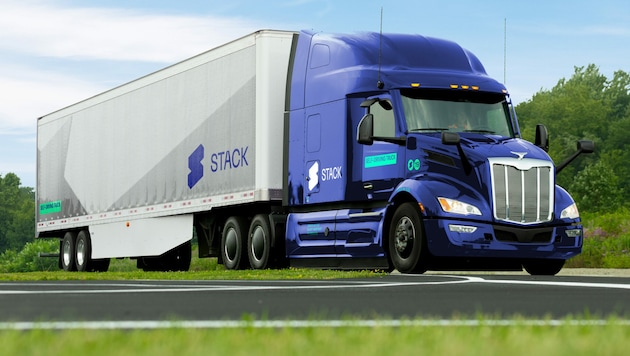 Stack AV will die „Lkw- und Frachtbranche revolutionieren“. (Bild: Stack AV)