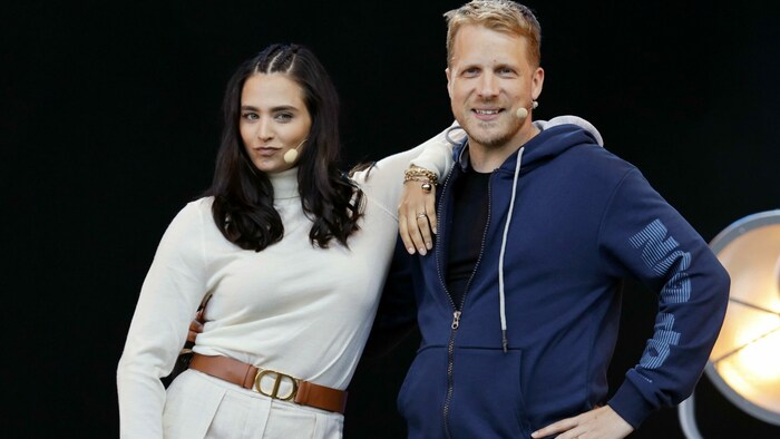 In der neuen Podcast-Folge von Amira und Oliver Pocher liegt Ärger in der Luft.