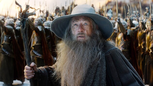 Ian McKellan mint Gandalf a "Hobbit: Az öt sereg csatája" című filmben. (Bild: ©Warner Bros / Everett Collection / picturedesk.com)