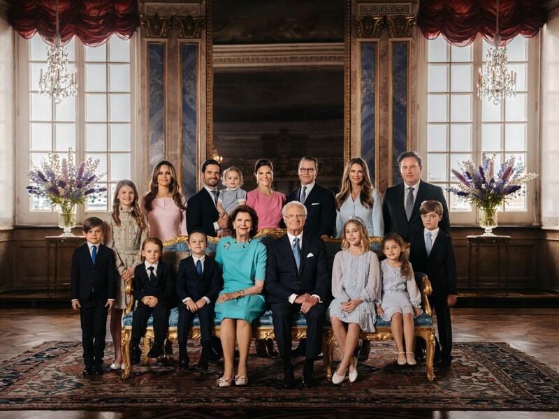 Die schwedische Königsfamilie posierte im Königsschloss (Bild: Photo: Clément Morin/The Royal Court of Sweden)