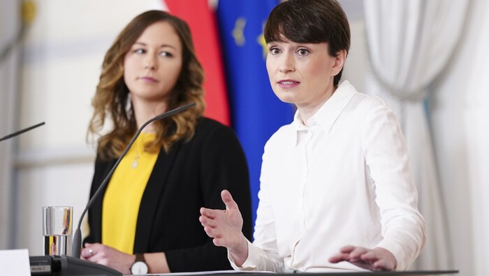 Grünen-Klubchefin Maurer (re.) ärgert sich über einen „billigen Profilierungsversuch“ von ...
