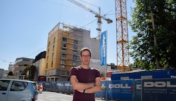 Elisabeth-Vorstadt: Neben dem Hotel Zum Hirschen entstehen beim architektonisch einwandfreien Bauprojekt mit viel Holz 42 Wohnungen, ein 4-Sterne-Hotel (106 Zimmer). (Bild: Tom Oberhauser)