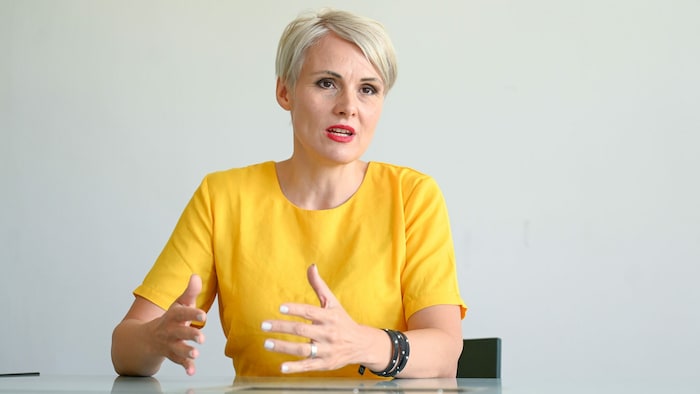 Die Linzerin nutzt selbst ChatGPT, weiß aber: „Die KI flunkert viel und wird immer fantasievoller.“
