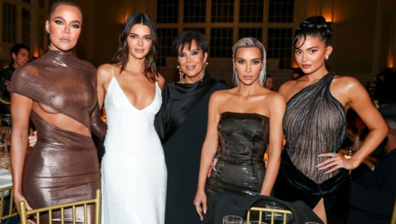 Khloe Kardashian, Kendall Jenner, Kris Jenner, Kim Kardashian und Kylie Jenner (Bild: BFA / Action Press / picturedesk.com)