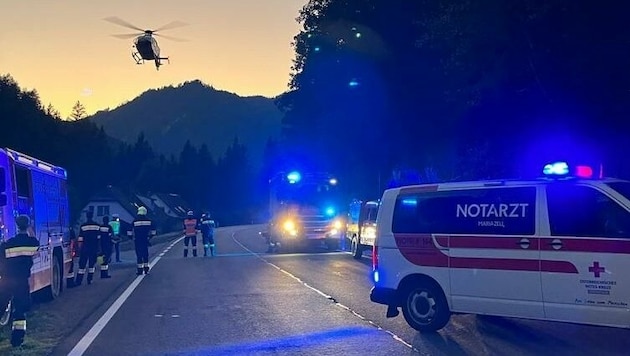 Freitagabend stürzte ein Motorradfahrer (77) bei Gußwerk. (Bild: Rotes Kreuz Mariazellerland)