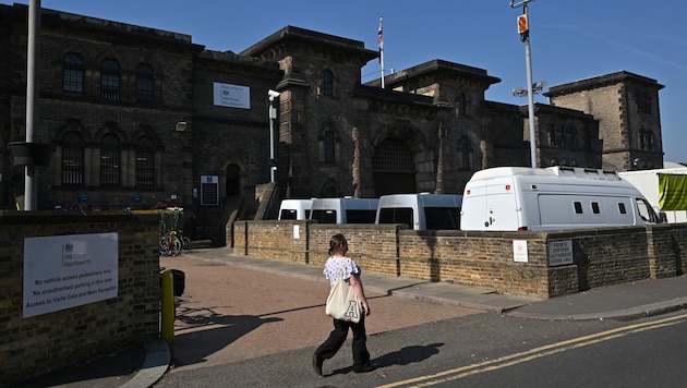 Bei zwei Anti-Terroreinsätzen in England sind acht Männer festgenommen worden. Ein Teil von ihnen soll eine mutmaßliche Verschwörung geplant haben (Symbolbild). (Bild: AFP)