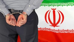 Zwei Austro-Iraner erzählten auf der Iran-Konferenz im Parlament über ihre jahrelange Isolationshaft im berüchtigten Teheraner Evin-Gefängnis. (Bild: stock.adobe.com)