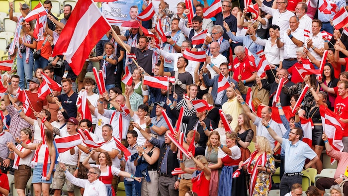 So feierte das Österreich-Team bei der Siegerehrung der EuroSkills 2023 in Danzig