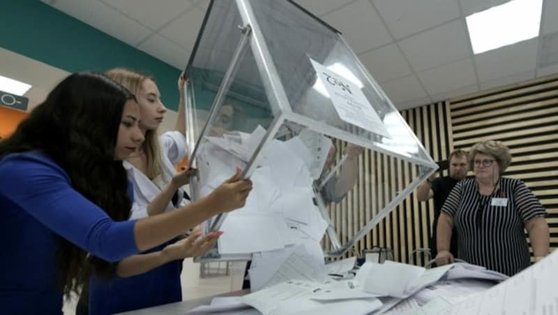 Lokale Wahlkommission in Donezk (Bild: AFP)