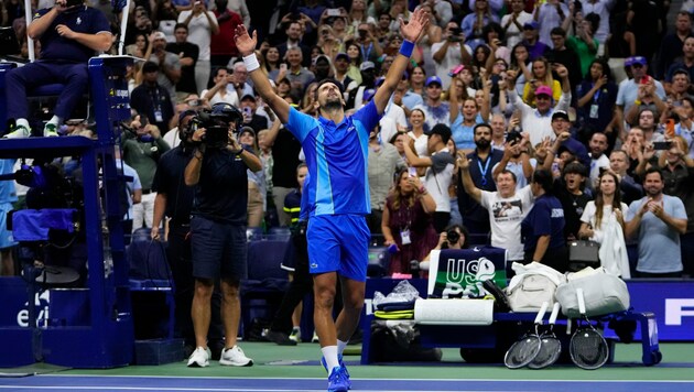 Novak Djokovic feiert seinen 24. Grand-Slam-Titel. (Bild: AP Photo/Frank Franklin)