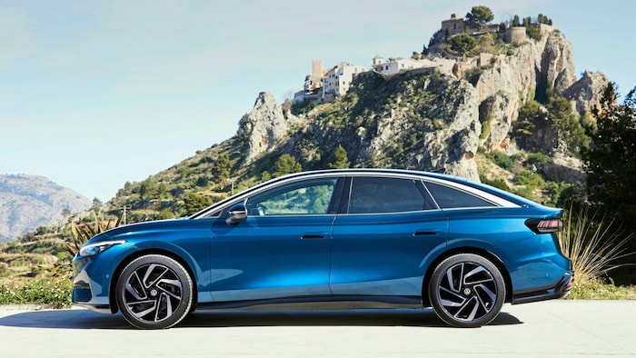 Auf dem Rathausplatz feiert der VW ID.7 seine Premiere in Österreich!