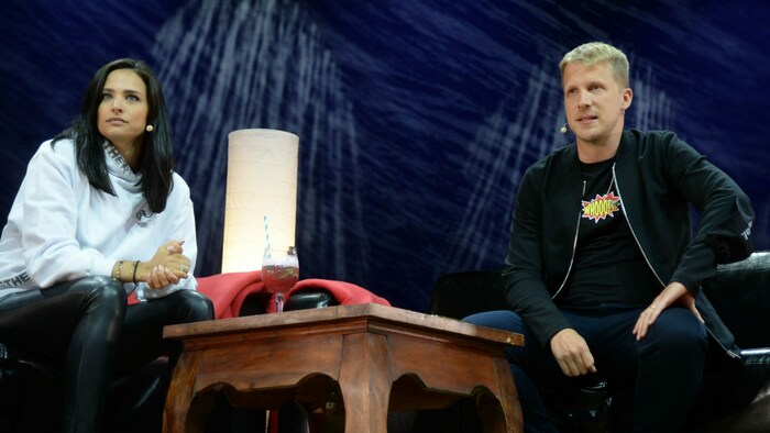 Amira und Oliver Pocher bei der Aufzeichnung ihres Podcasts im Jahr 2020