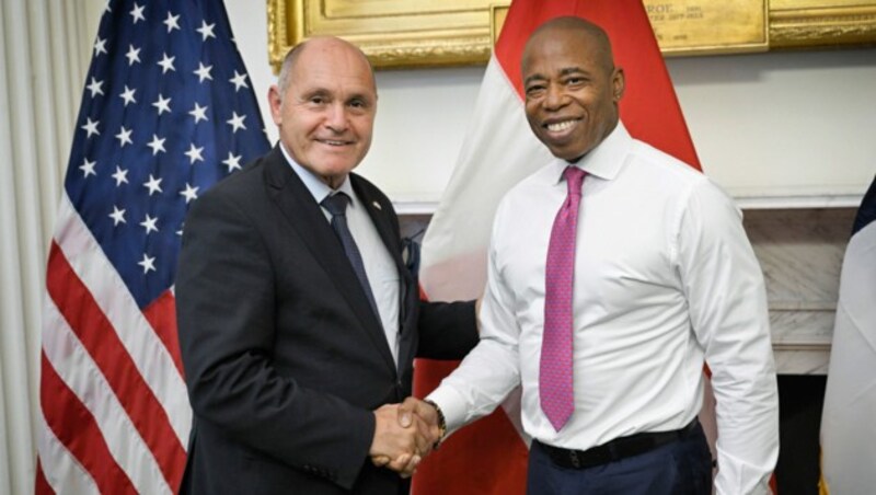 Mit New Yorks Bürgermeister Eric Adams (rechts) (Bild: Parlamentsdirektion/Johannes Zinner)