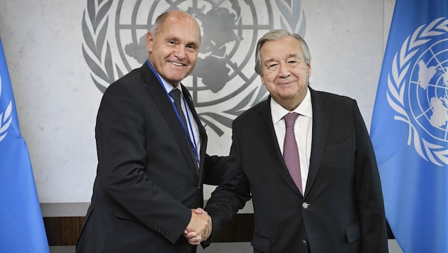 von links: Nationalratspräsident Wolfgang Sobotka (ÖVP) und Generalsekretär der Vereinten Nationen, António Guterres (Bild: Parlamentsdirektion/Johannes Zinner)