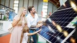Wohlfühl-Bauen mit Naturstoffen und erneuerbarer Energie wird immer mehr zum Trend. (Bild: Kärntner Messen/Zangerle)