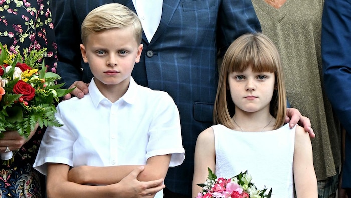Der kleine Prinz Jacques und seine Zwillingsschwester Prinzessin Gabriella