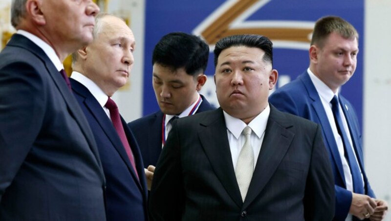 Nordkoreas Machthaber sicherte seinem russischen Gegenüber seine Unterstützung im „heiligen Krieg“ gegen den Westen zu. (Bild: AP)