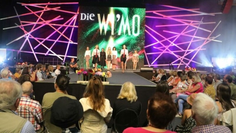 Bei der Eröffnungsfeier gab es auch eine spektakuläre Show (Bild: Rojsek-Wiedergut Uta)