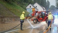 Am Mittwochabend regnete es in weiten Teilen Österreichs, wie hier in Niederösterreich. (Bild: Einsatzdoku)