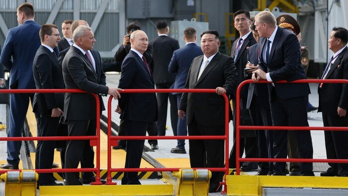 Kremlchef Wladimir Putin zeigte seinem Besucher aus Nordkorea einen Teil des russischen ...