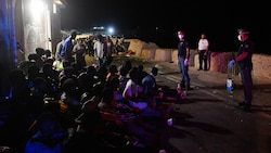 Seit Montag kamen rund 9000 Migranten auf der kleinen Mittelmeerinsel an. (Bild: APA/AFP/Alessandro SERRANO)