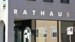 Gemeindeämter sollen transparenter werden, viele Bürgermeister sträuben sich aber dagegen. (Bild: Wolfgang Spitzbart)