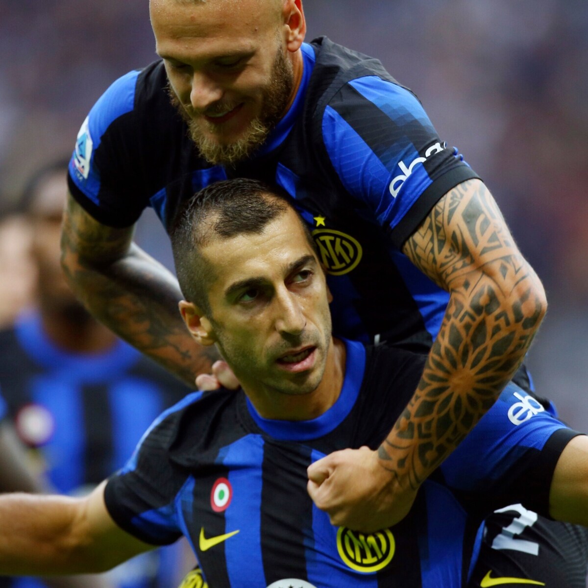 Derby della Madonnina - Mailand ist schwarz-blau! Inter überrollt AC Milan  | krone.at