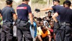 Tausende Migranten sind diese Woche auf der Insel Lampedusa angekommen. (Bild: LaPresse)