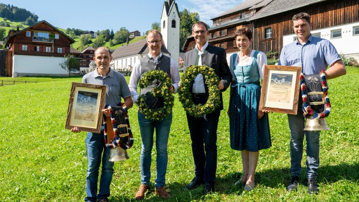 Die Senner des Jahres mit Landeshauptmann Wallner und Landesrat Gantner.