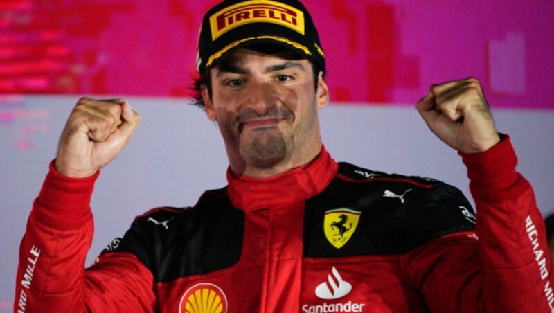 Carlos Sainz triumphierte in Singapur. (Bild: Copyright 2023 The Associated Press. All rights reserved.)