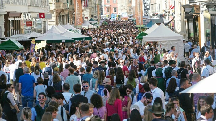 Tens of thousands of visitors were expected to attend the Aufsteirern in Graz city center again ...
