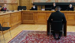Der 33-Jährige damals beim Prozess vor den Richtern des Salzburger Landesgerichtes (Bild: Lovric Antonio)