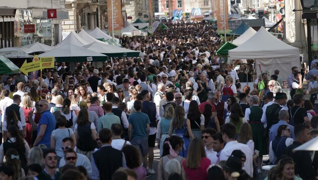 120.000 Besucher stürmten am Sonntag in die Grazer Innenstadt. (Bild: Pail Sepp)