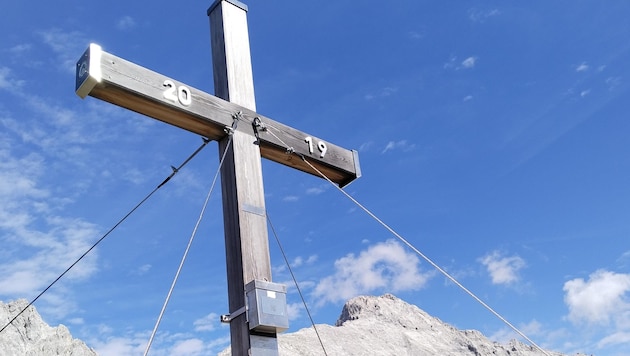 Das formschöne neue Gipfelkreuz am Judenkopf. (Bild: Peter Freiberger)