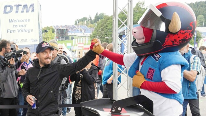 Schon 2022 schaute Hirscher bei der DTM am Ring vorbei.