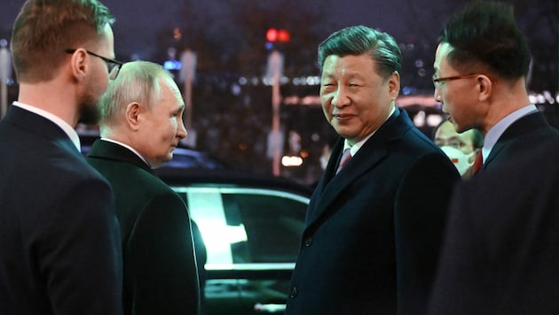 Wladimir Putin und sein chinesischer Amtskollege Xi Jinping. (Archivbild) (Bild: AFP)