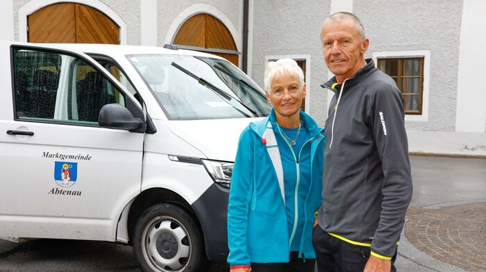 Das Ehepaar Quehenberger übernimmt einige der Taxi-Fahrten.
