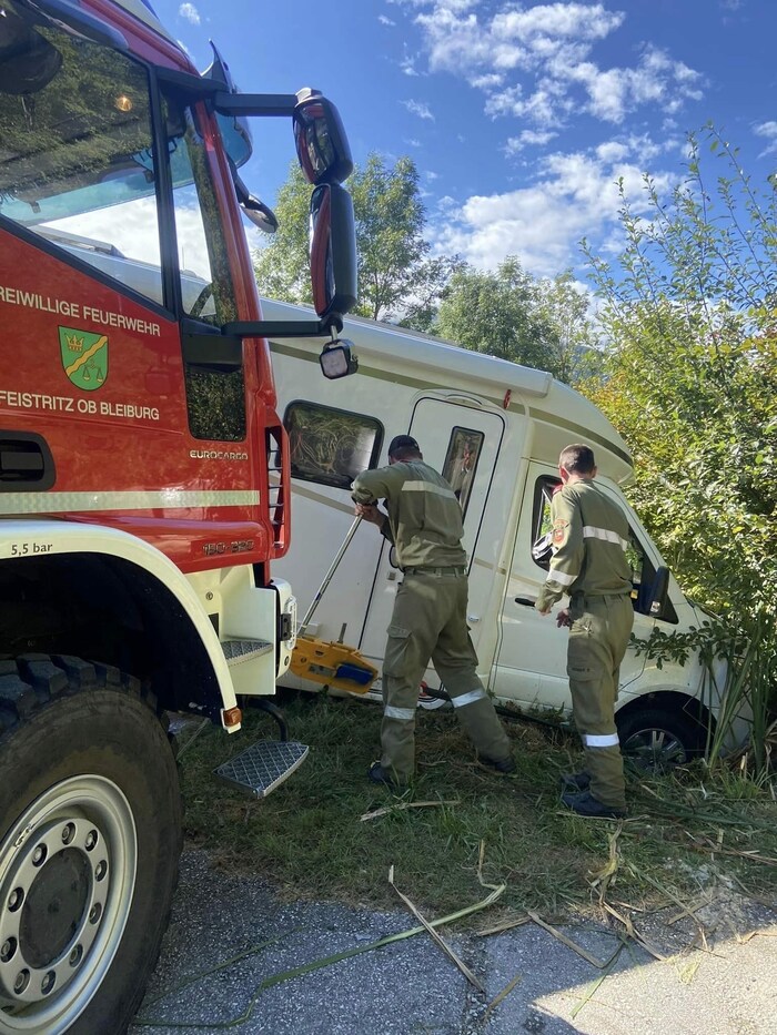 Feuerwehrmänner eilten dem Urlauber zu Hilfe.
