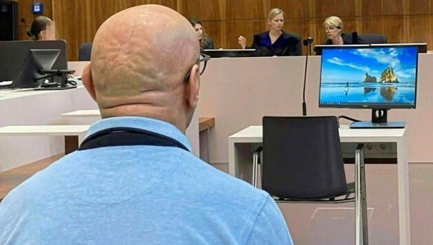 Der Angeklagte bekannte sich nicht schuldig. (Bild: KARIN ZEHETLEITNER / APA / picturedesk.com)