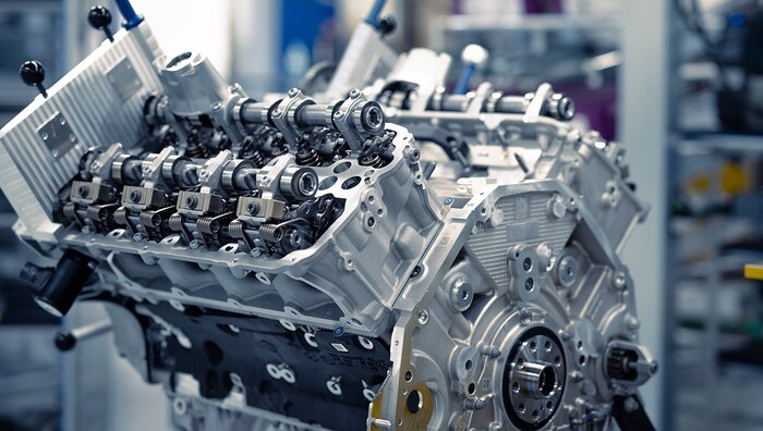 Die V8-Motoren aus Steyr treiben die M-Modelle der 8er-Reihe an.