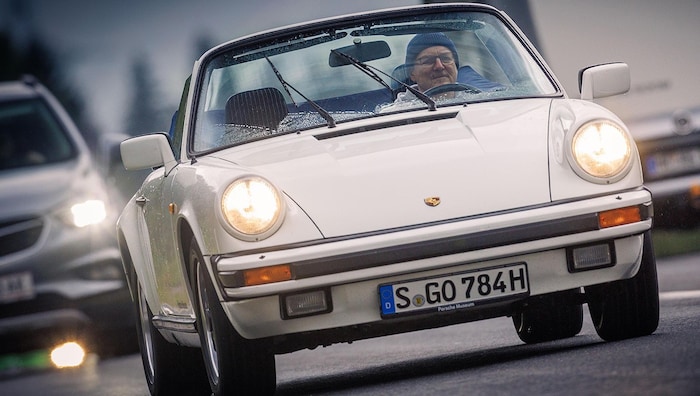 Beim G-Modell gab es den 911 erstmals als Cabrio. In dieser Generation wurde auch der Turbo ...